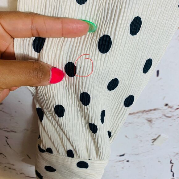 Maison d'Amelie Polka Dot Ruffle Top Large Long Sleeve Mock Neck Classiccore - Picture 5 of 9